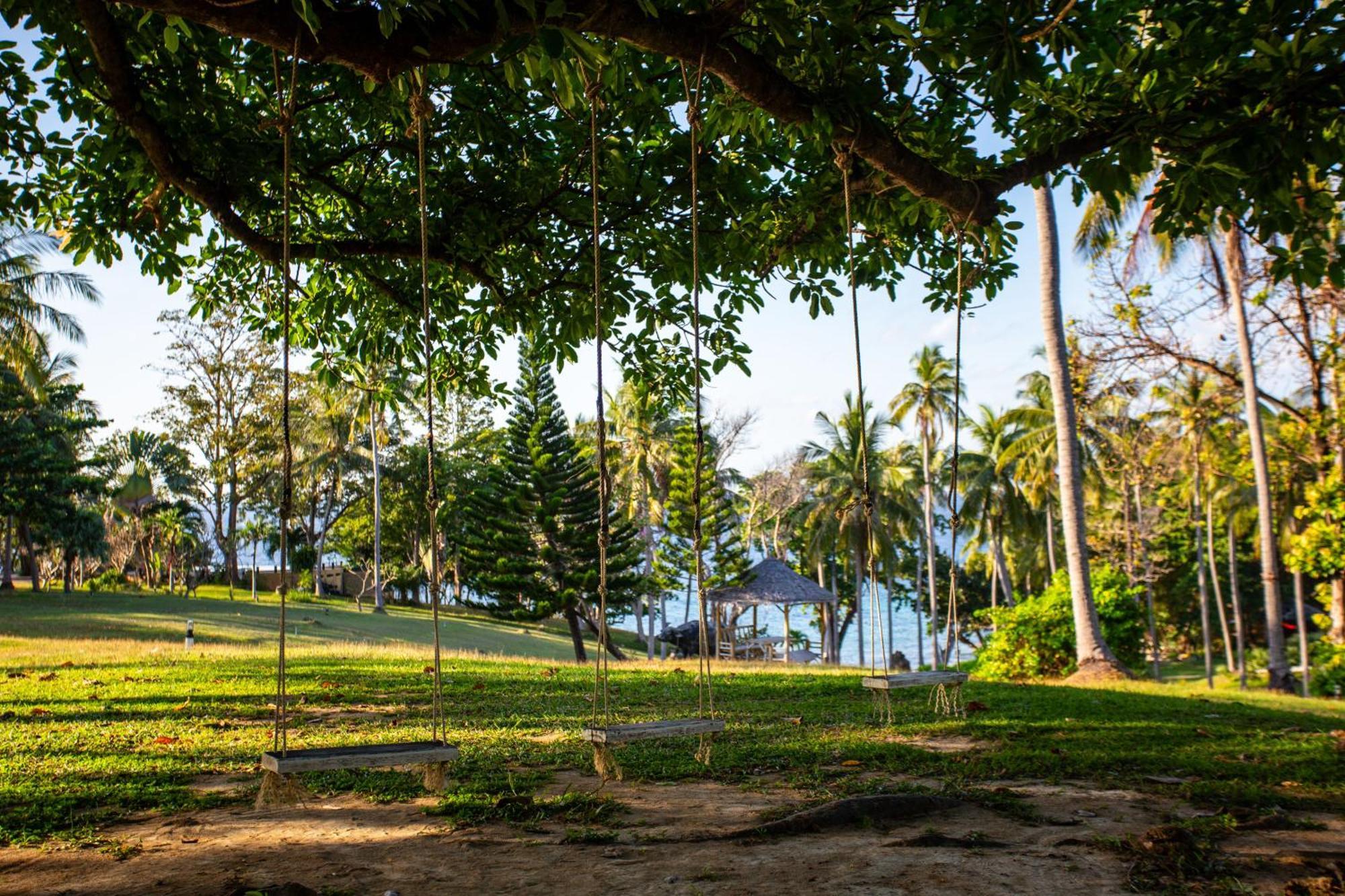 Ban Raya Resort And Spa Ko Racha Yai Buitenkant foto