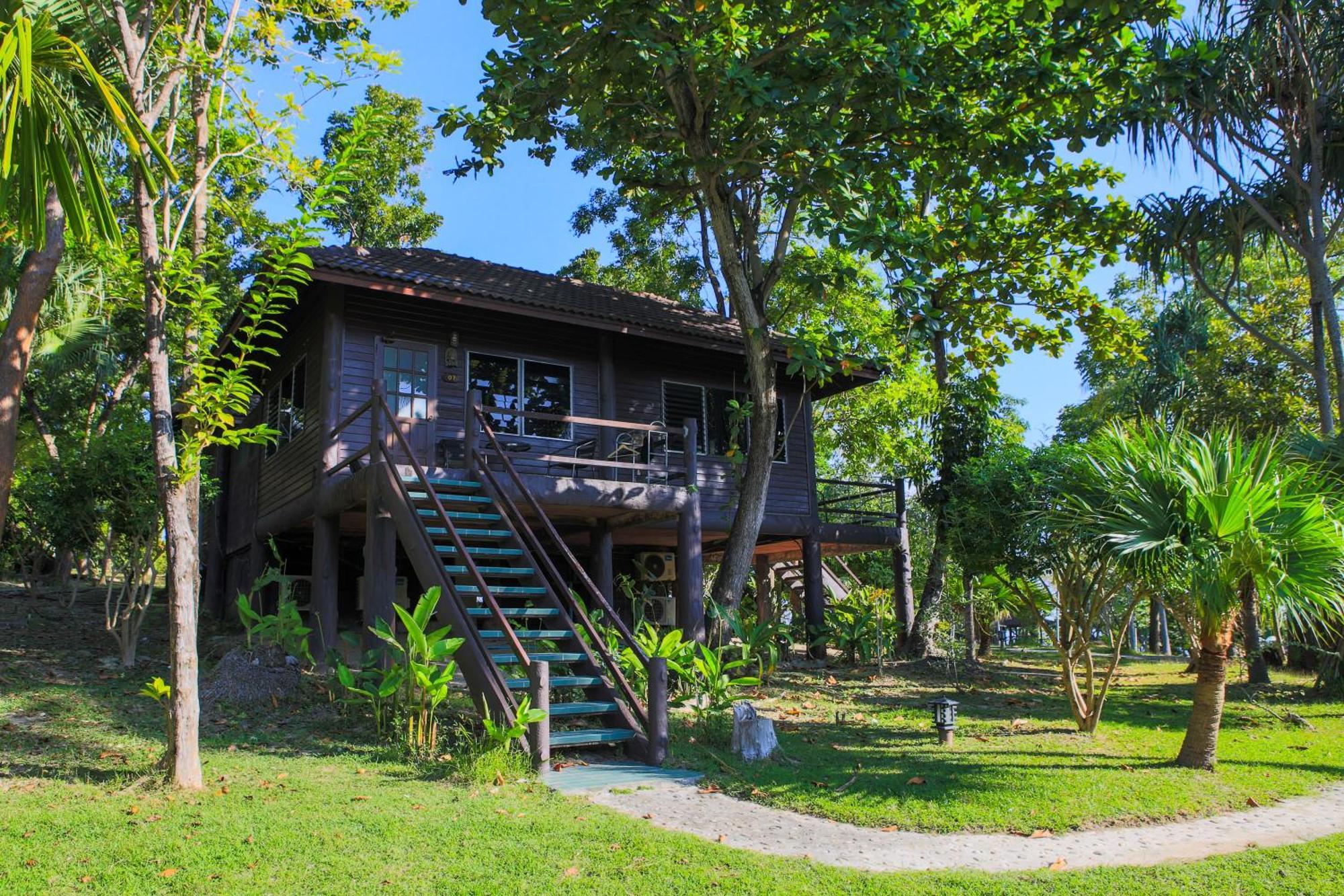 Ban Raya Resort And Spa Ko Racha Yai Buitenkant foto